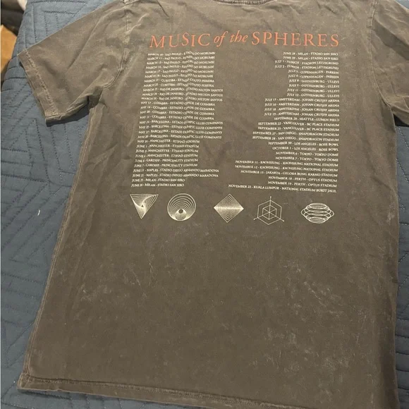 Coldplay Alien Radio Graphic Tee - Picture 3 of 3